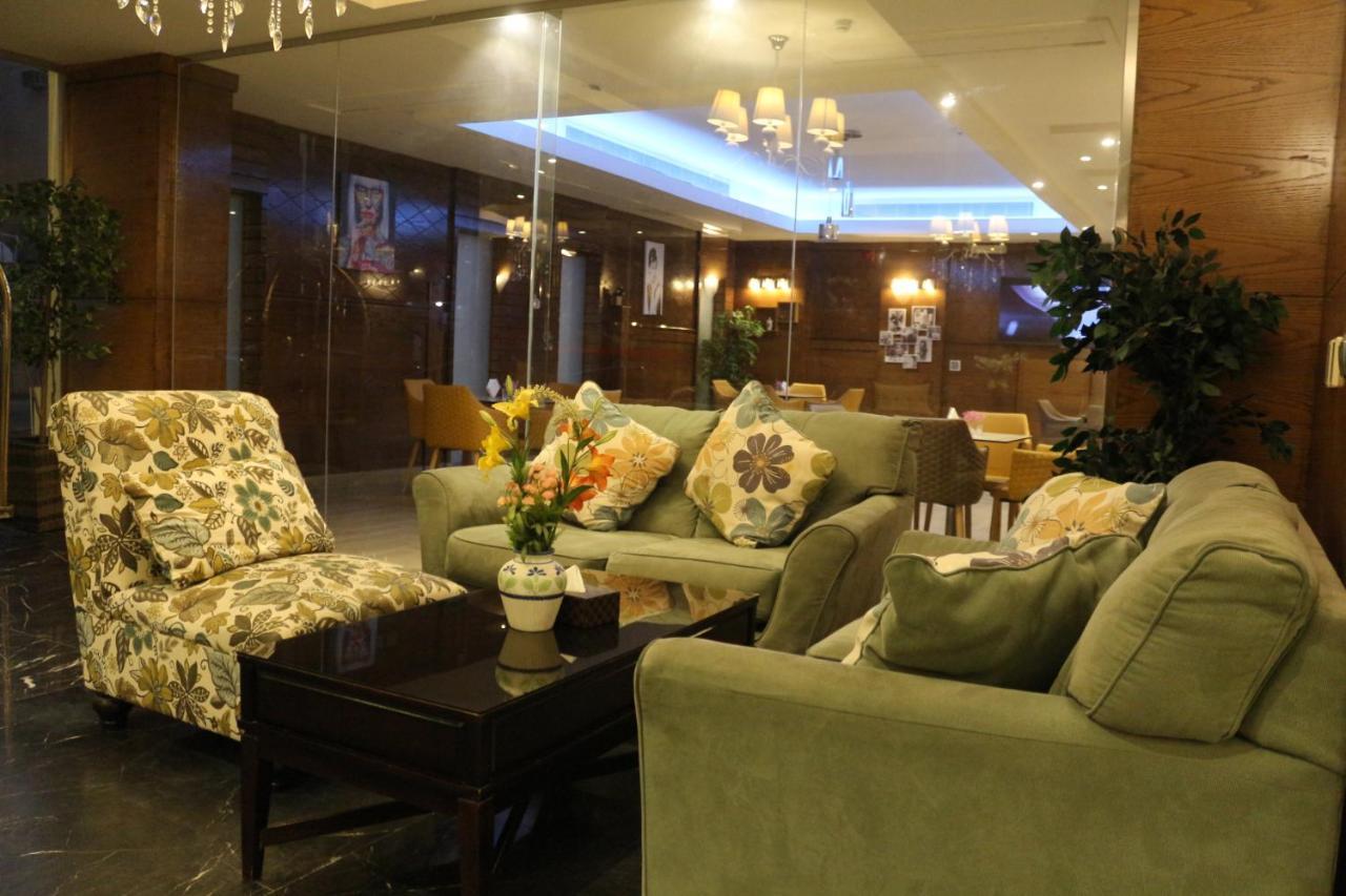 Valencia Hotel Suites 알크호바르 외부 사진