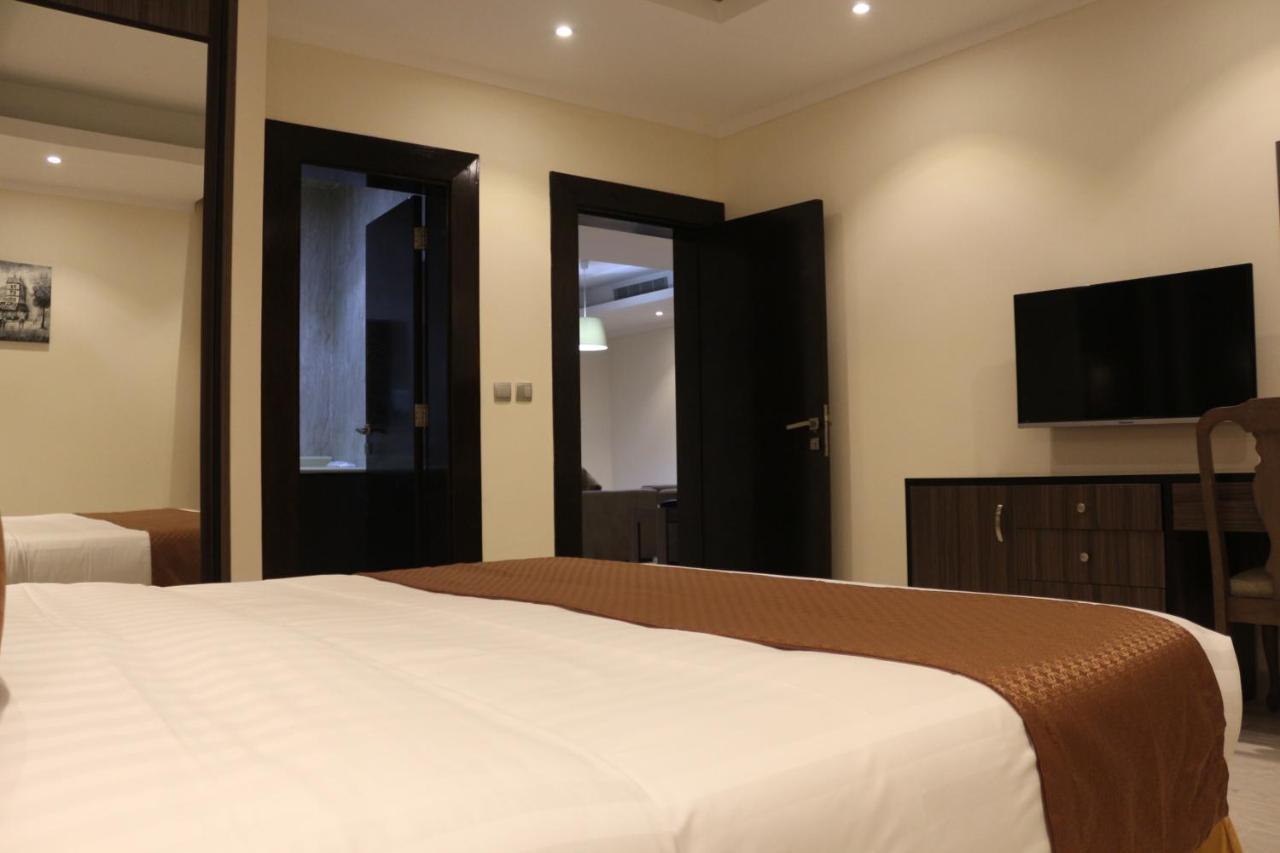 Valencia Hotel Suites 알크호바르 외부 사진